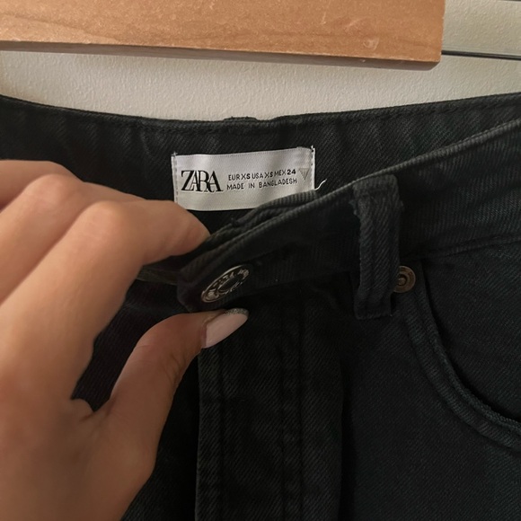 Zara high waisted denim skirt - Picture 4 of 4